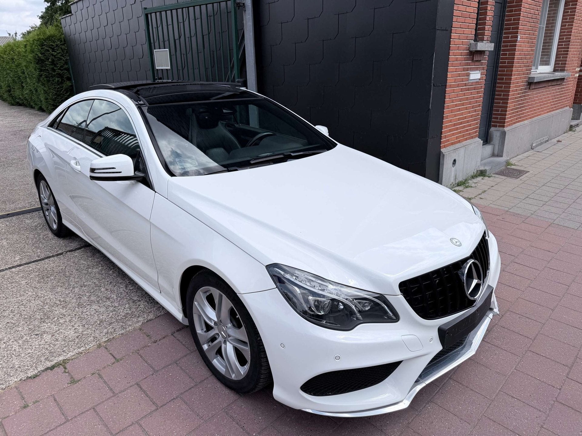 Mercedes-Benz E 220 COUPE CDI EDITION AVANTGARDE | CAMERA |, Autos, Mercedes-Benz, Achat, Euro 6, Noir, 2 portes