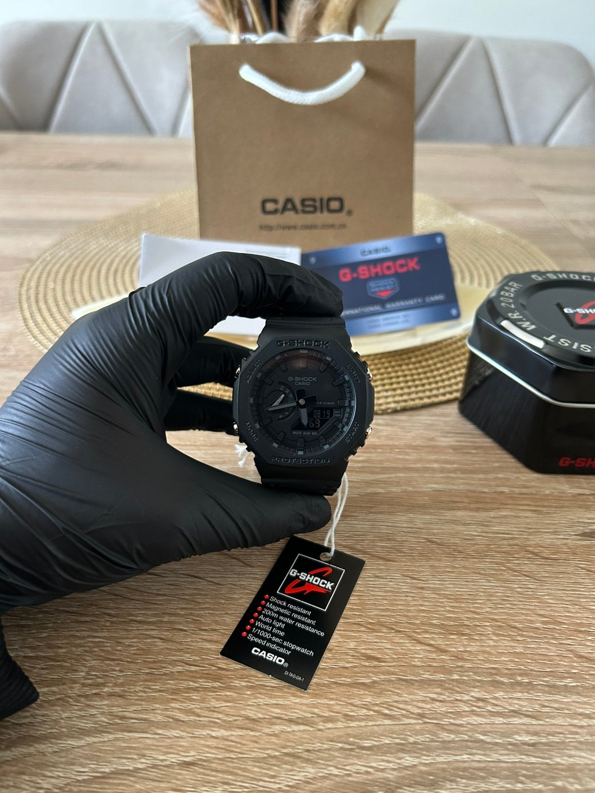 Casio G-Shock, Enlèvement, Étanche