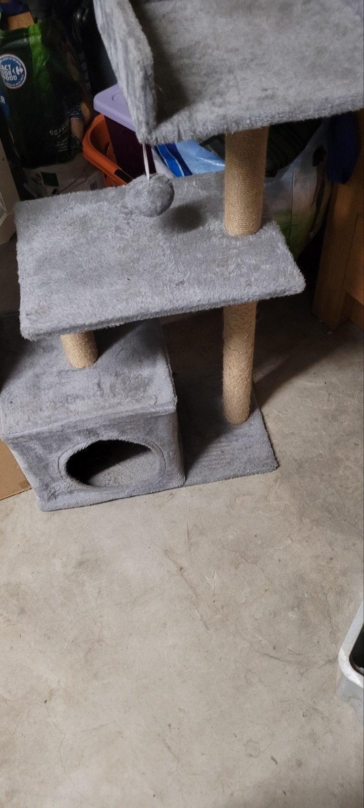 Een katapaal en een trapje voor kat of hond, Ophalen