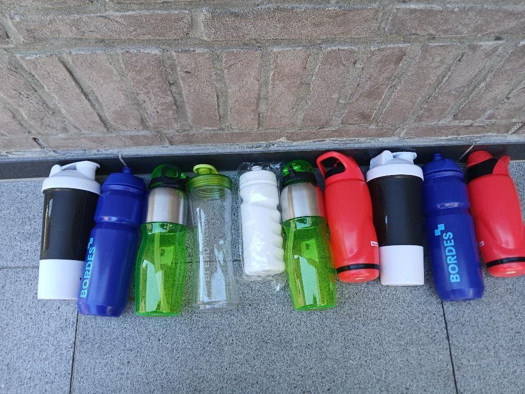Lot de biberons et shakers 10 pièces neufs !, Enlèvement ou Envoi, Neuf
