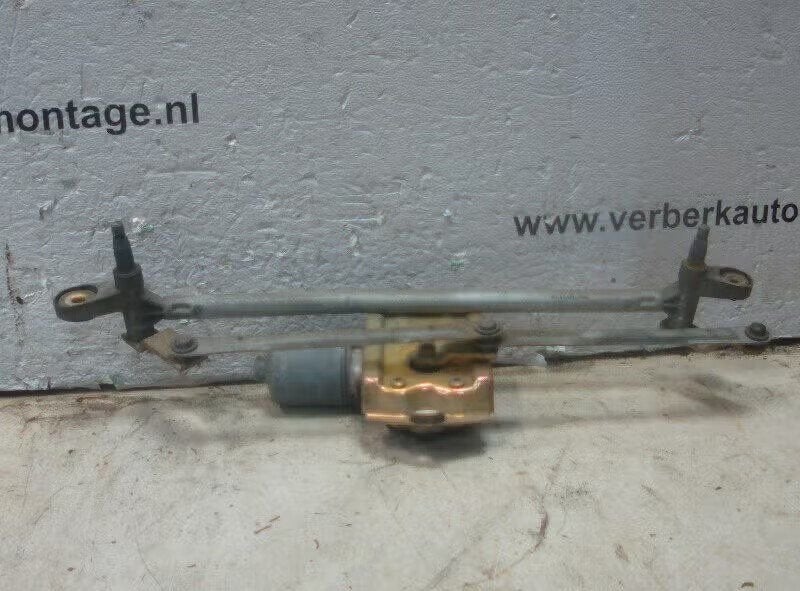 RUITENWISSER MECH + MOTOR C5 I Break (DE) (96-326-711-80), Robert Bosch AG, Utilisé, Robert-Bosch-Allee 1 74232 Abstatt, DE, Engineering@bosch.com