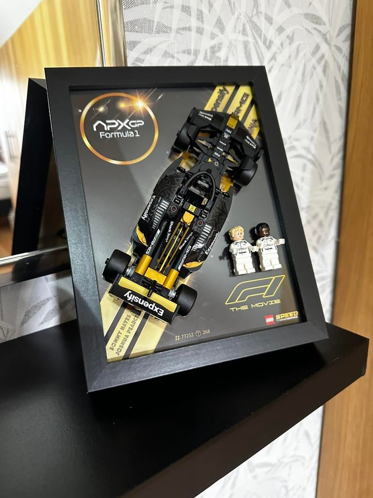 Display Lego pour APXGP tirée du film F1, Enlèvement ou Envoi, Comme neuf, Lego