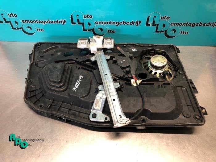 Mécanique vitre 4portes avant droite d'un Ford Fiesta (Fies, -, 3 mois de garantie, -, -