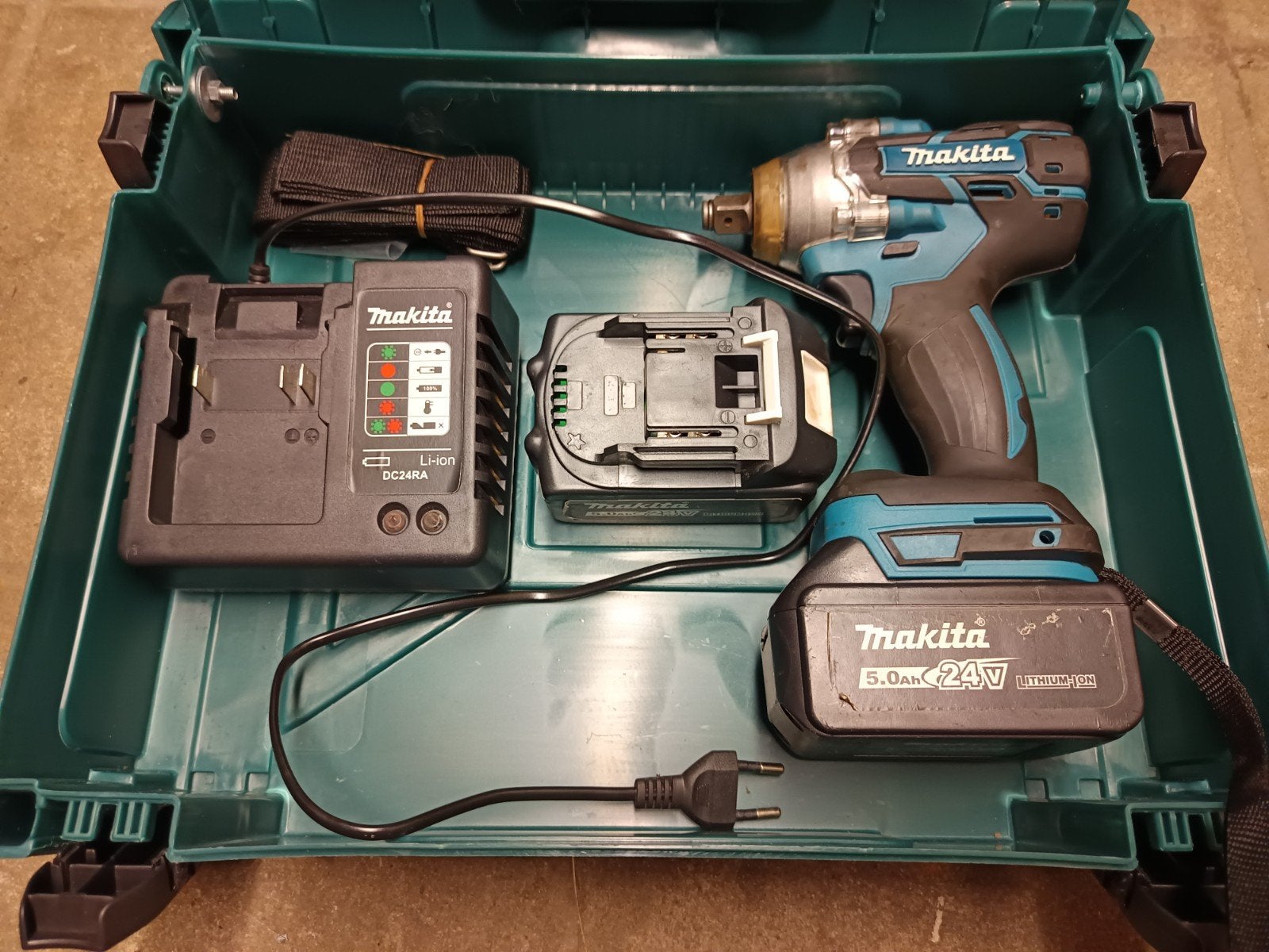 Makita slagmoersleutel 24V namaak, Ophalen of Verzenden, Zo goed als nieuw