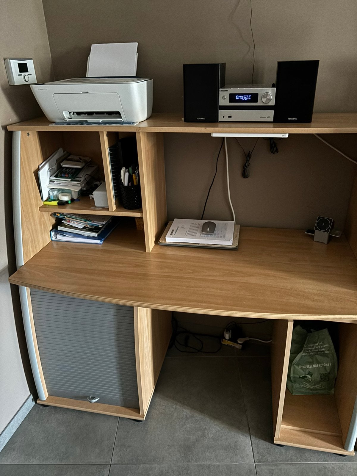 Bureau te koop ( Enkel de bireau), Huis en Inrichting, Kasten | Computermeubels, Ophalen, Zo goed als nieuw