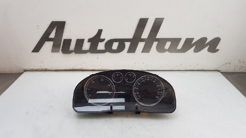 INSTRUMENTS DE BORD Volkswagen Passat Variant (3B6), Utilisé, Volkswagen