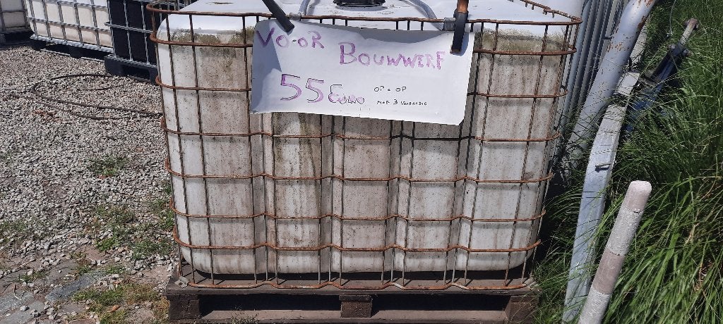 niet mooi, wel goed bruikbaar 800liter tank, Ophalen, Gebruikt, Met kraantje, 150 liter of meer