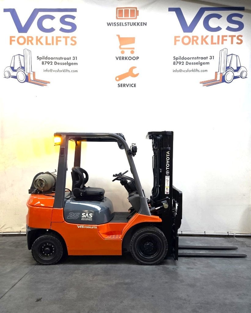 TOYOTA HEFTRUCK 2.5 T TRIPLEX 4.7M VERSTELLER + SIDE SHIFT, Heftruck, Toyota, 2000 tot 3000 kg, Ophalen