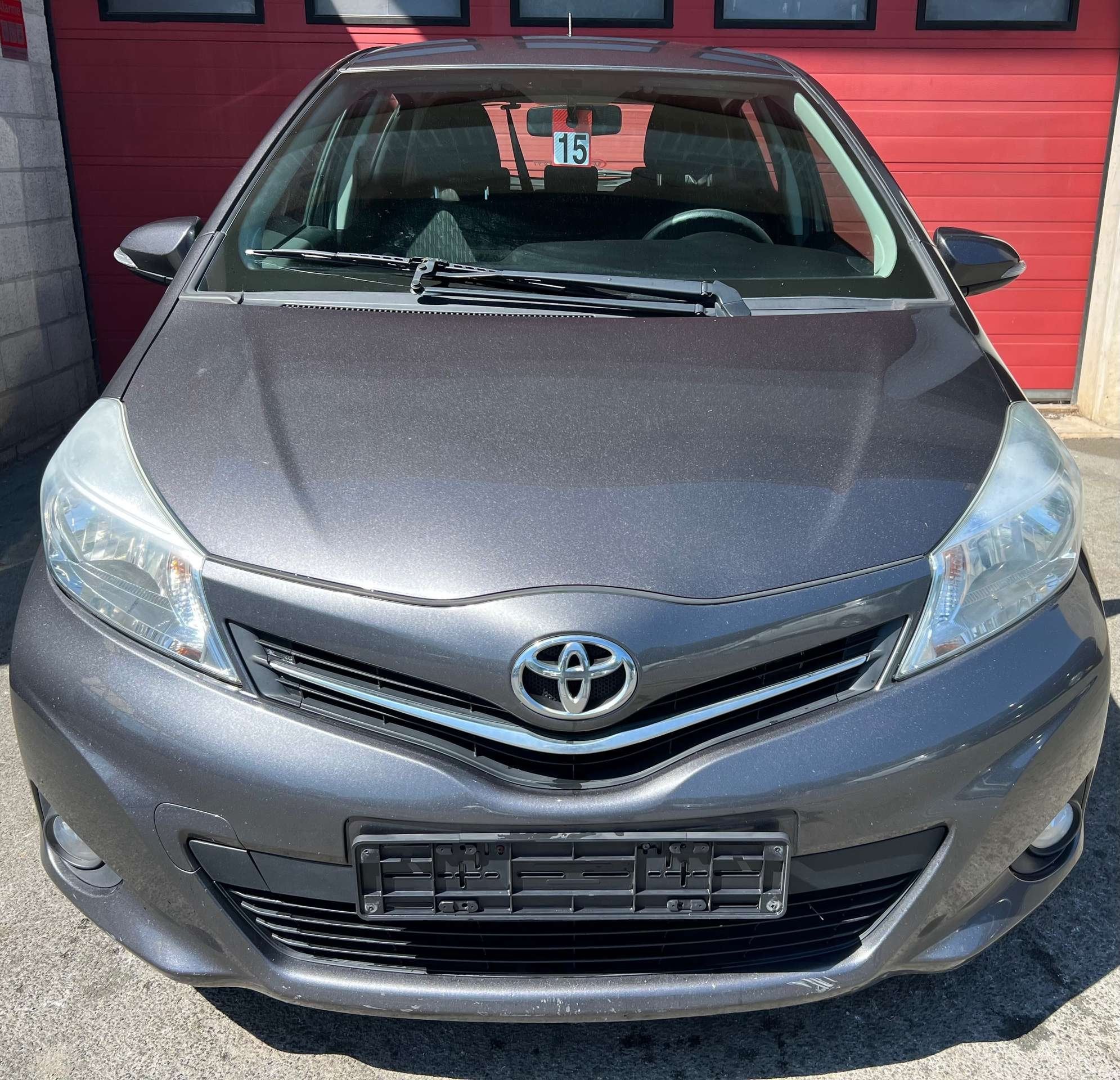 Toyota Yaris 1.33i VVT-i Dynamic + CLIM, Achat, Entreprise, Boîte manuelle, Electronic Stability Program (ESP)