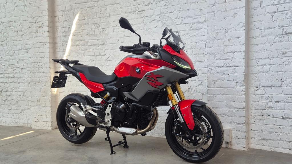 Option complète pour la BMW F900XR @motomobilia, Motos, Motos | BMW, Entreprise, Sport, plus de 35 kW, 2 cylindres, Permis Moto A