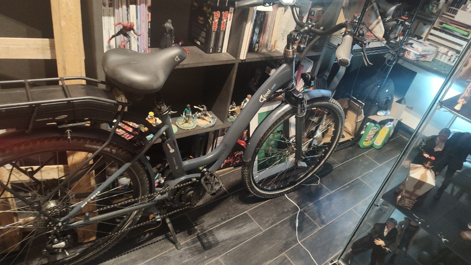Vélo électrique O2feel Vog D8C Off-Road VTC. !!!bien lire!!!, Vélos & Vélomoteurs, Vélos électriques, Enlèvement