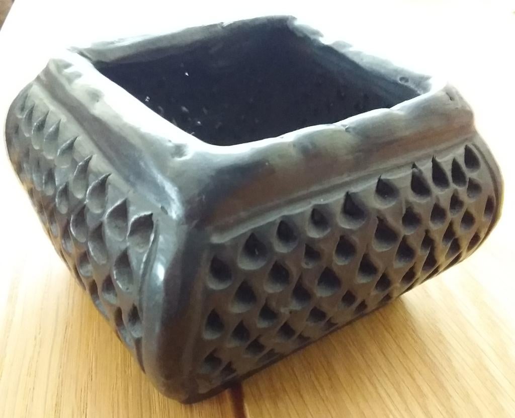 Kleine handgemaakte cachepot van aardewerk (pot), Tuin en Terras, Ophalen, Binnen