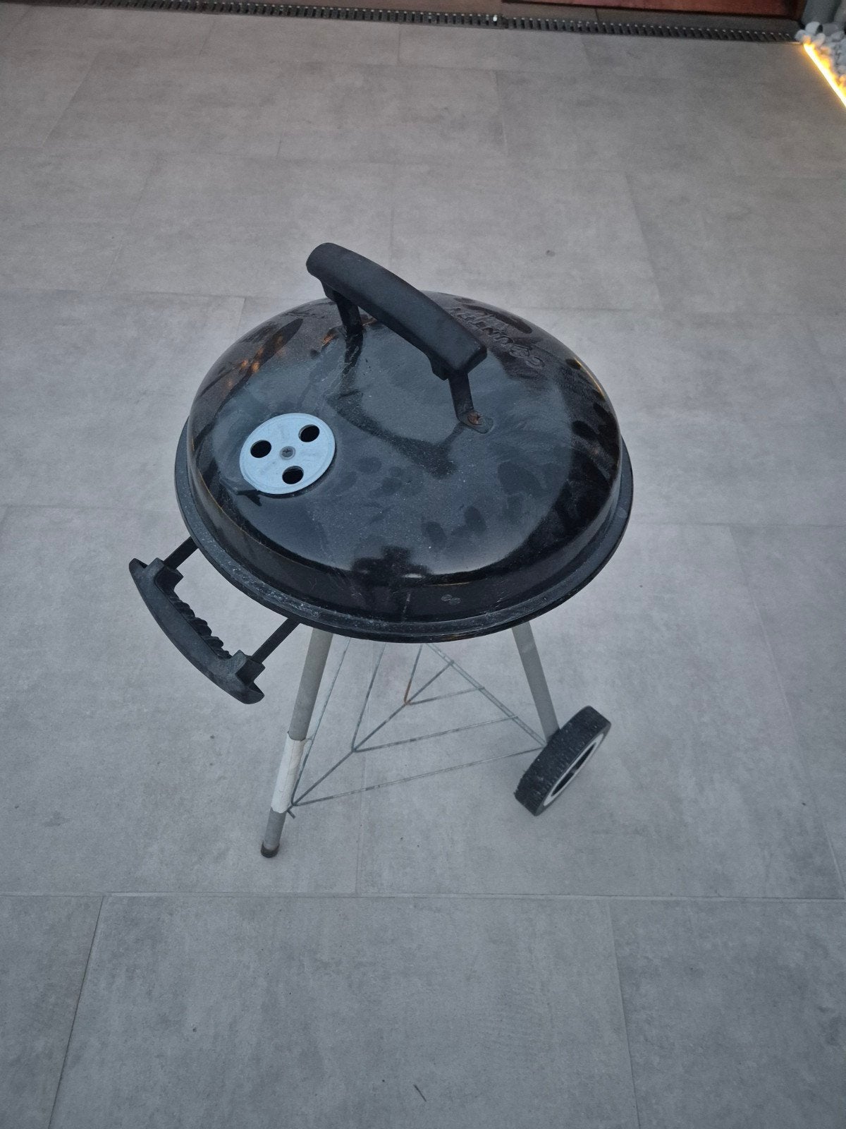 Petit Barbecue, Enlèvement ou Envoi