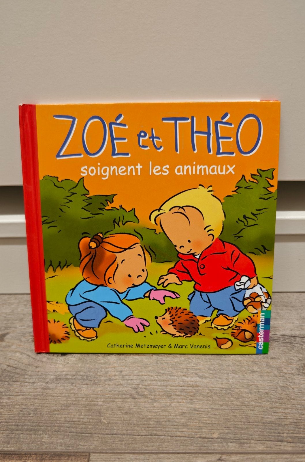 Zoé et Théo soignent les animaux, Enlèvement ou Envoi, Comme neuf