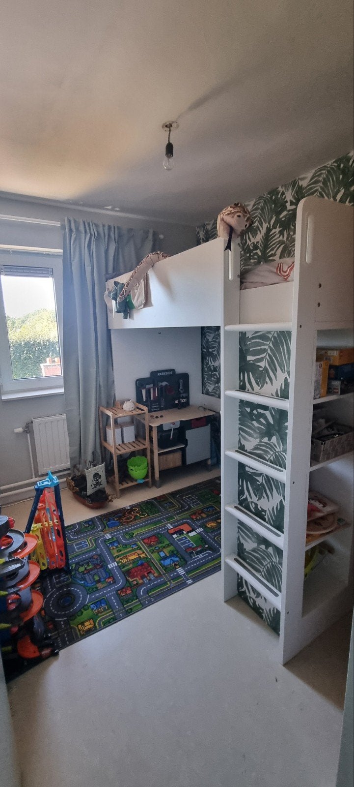Chambre d'enfant complète, Enlèvement