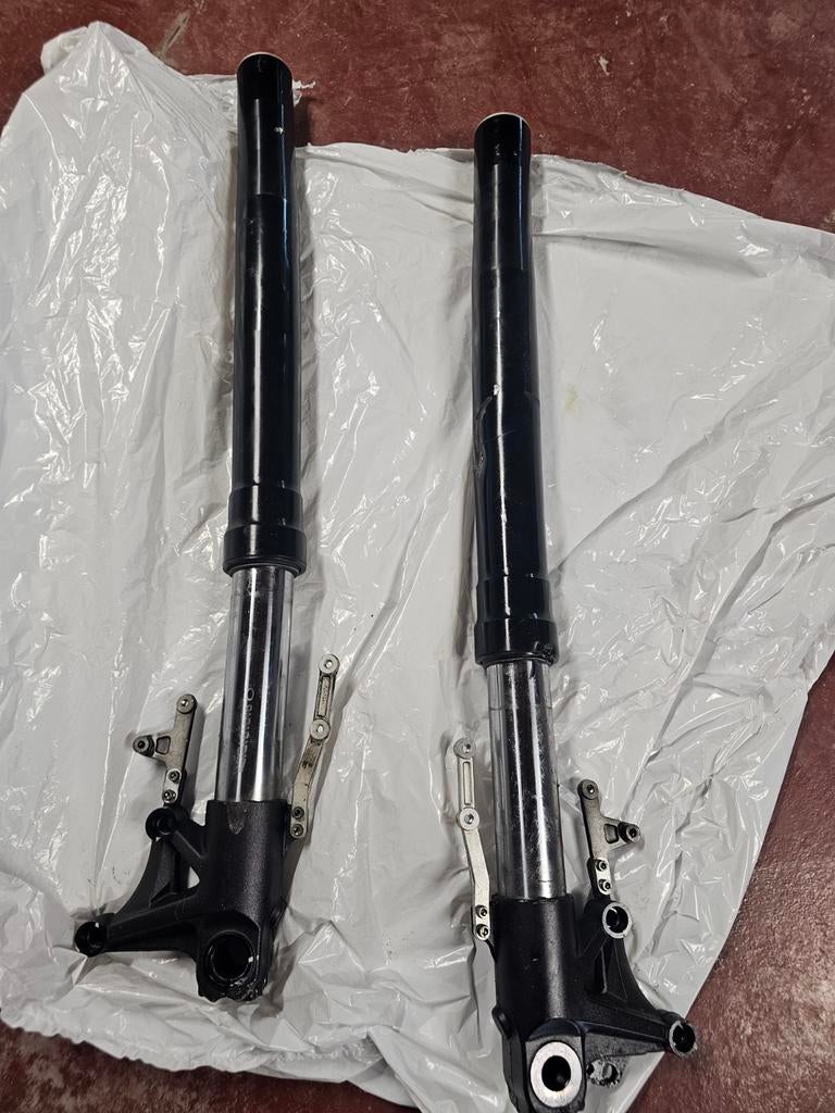 Fourche Benelli TRK 502 x, Motos, Particulier