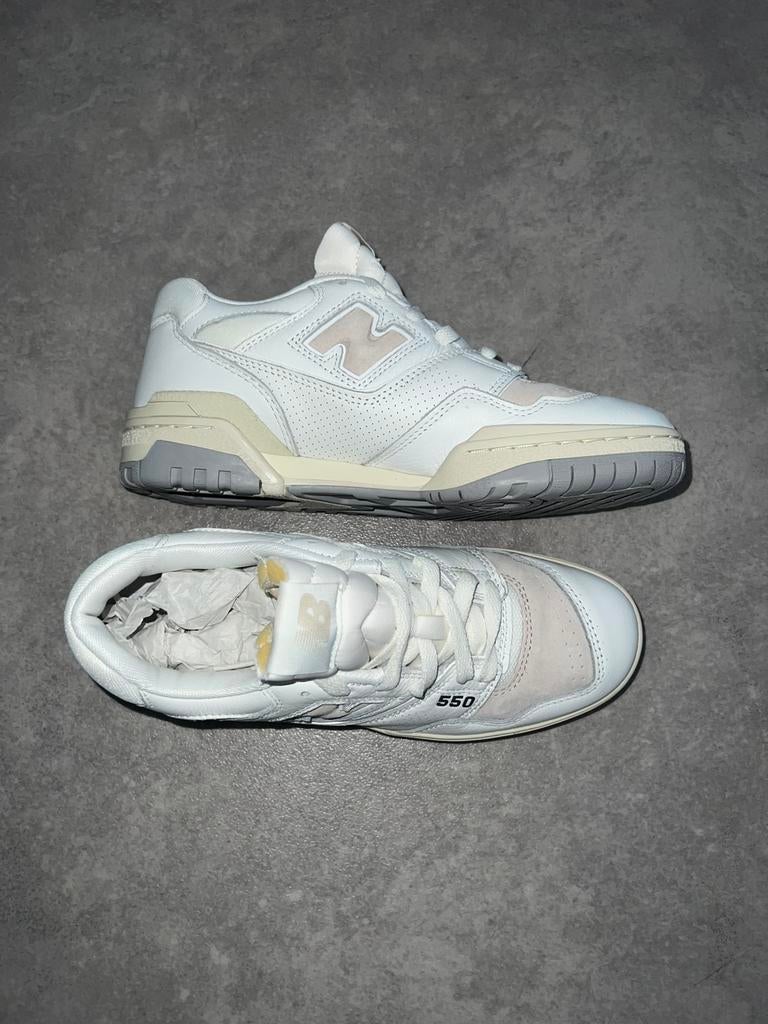 New Balance 550 White Timberwolf, Kleding | Heren, Schoenen, Nieuw, Wit, Ophalen of Verzenden