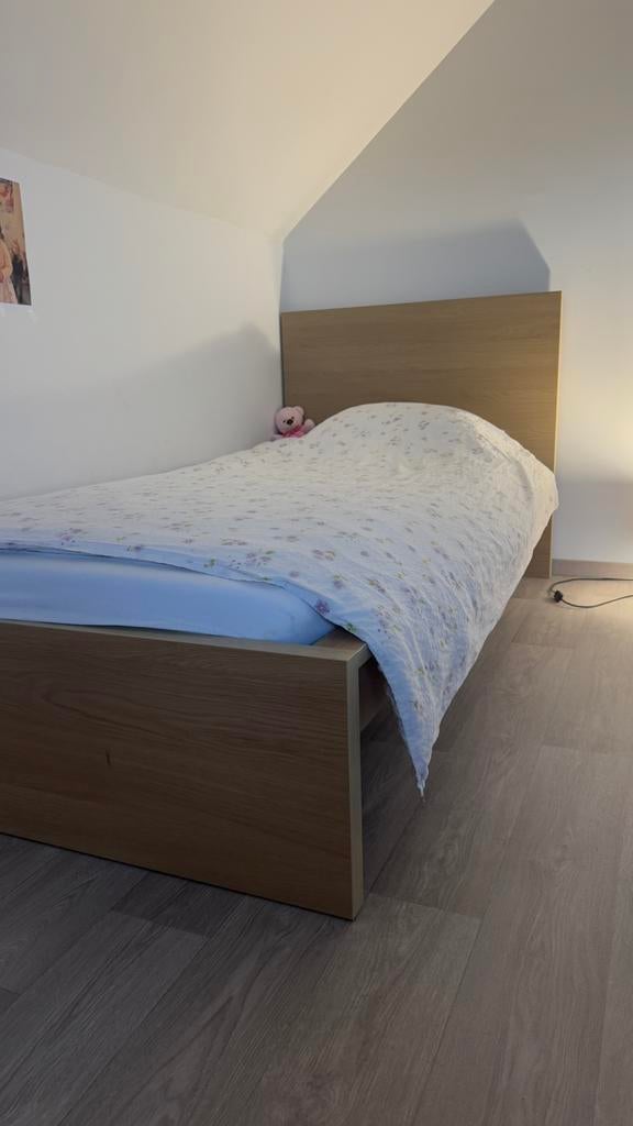 Malm eenpersoonsbed, Ophalen, Gebruikt, Eenpersoons