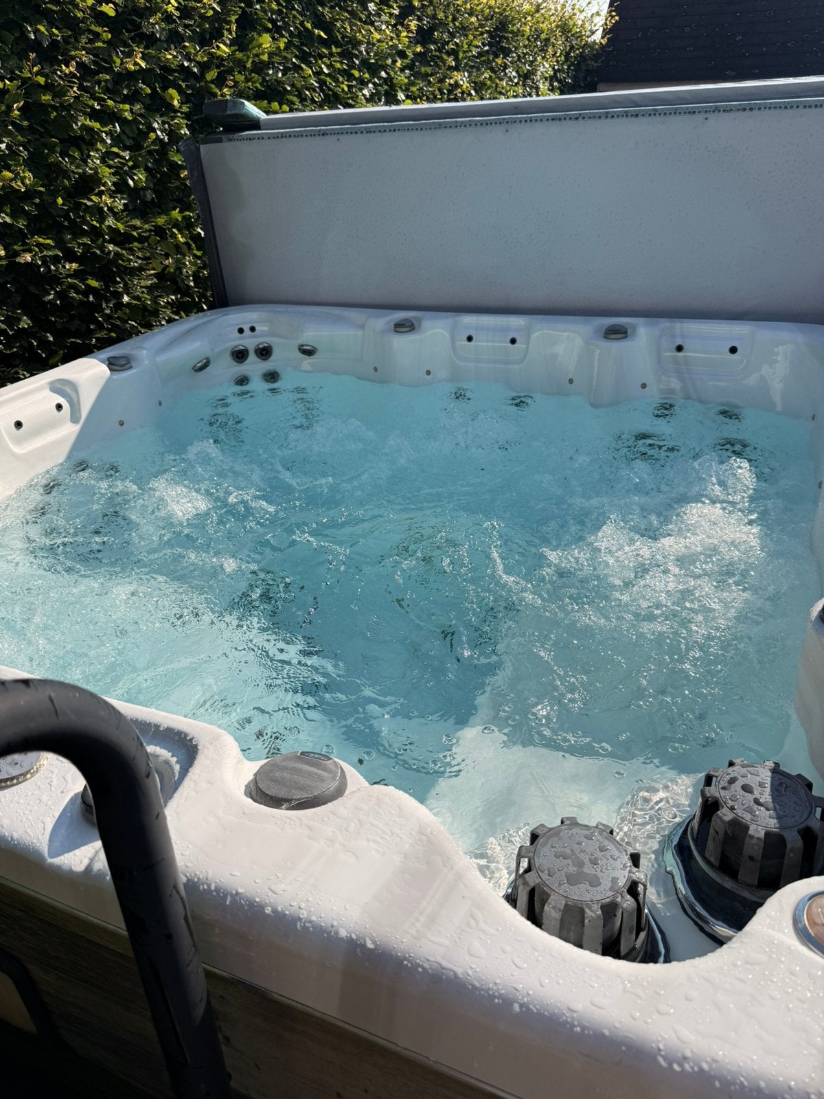 Jacuzzi wit, Ophalen, Zo goed als nieuw