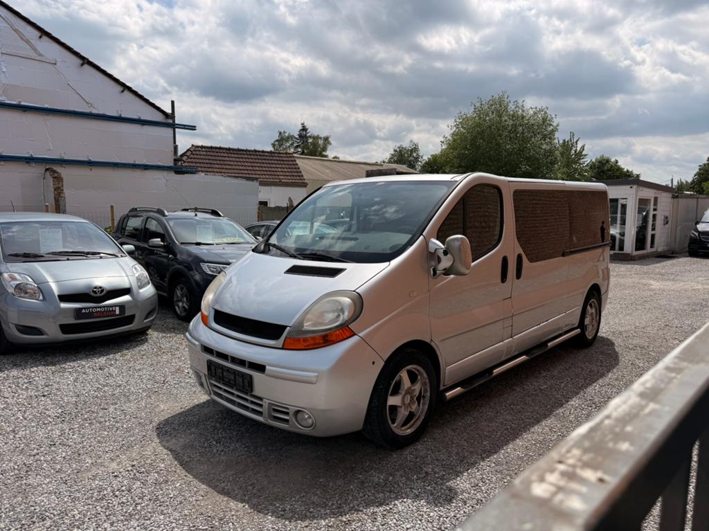 Renault Trafic Automaat Dubbel Cabine lang chassis, Auto's, Bestelwagens en Lichte vracht, Renault, Bedrijf, Diesel, Te koop