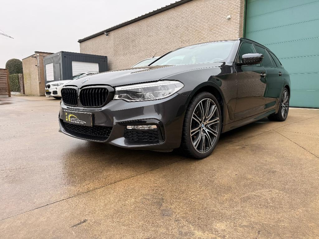 BMW 540i Mx2 PERFORMANCE, Auto's, BMW, Automaat, Euro 6, Leder, 172 g/km