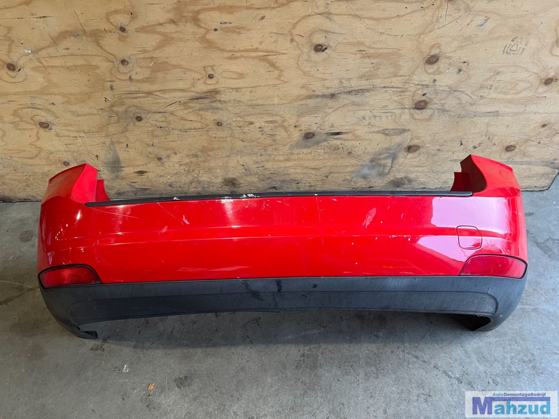 Pare-chocs arri re rouge VOLVO V50 612-64 2004-2012, Autos : Pièces & Accessoires, Gunnar Engellaus vag 8
405 31  Gothenburg, SE
