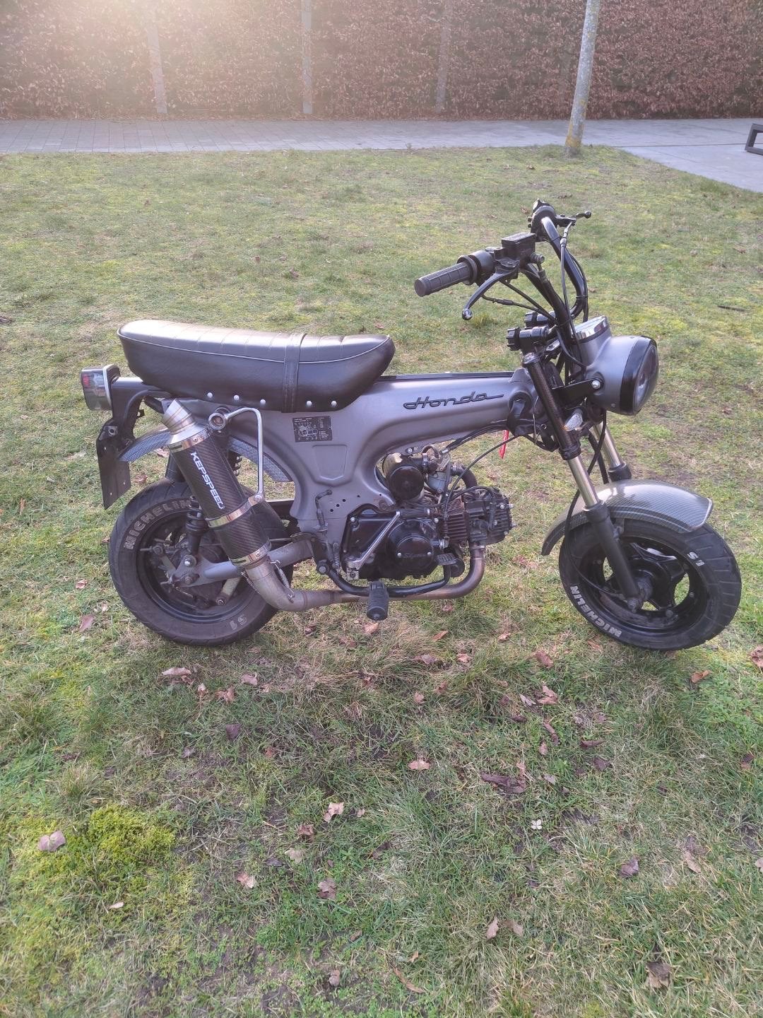 Skyteam dax 50cc 4t, Fietsen en Brommers, Ophalen, Overige modellen, Klasse B (45 km/u), Zo goed als nieuw