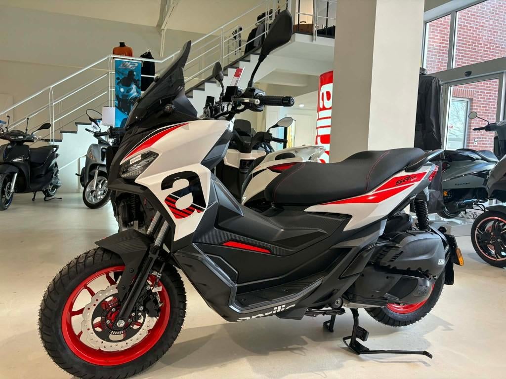 PROMOTIE Aprilia SR GT 125 €1000 KORTING!, Bedrijf, 125 cc, 11 kW of minder, 1 cilinder