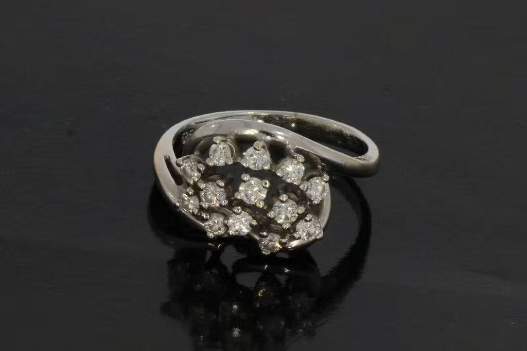 Diamanten rozet 14k gouden luxe briljant ring dame entourage, Ophalen of Verzenden, Zo goed als nieuw, Dame of Heer, Met edelsteen