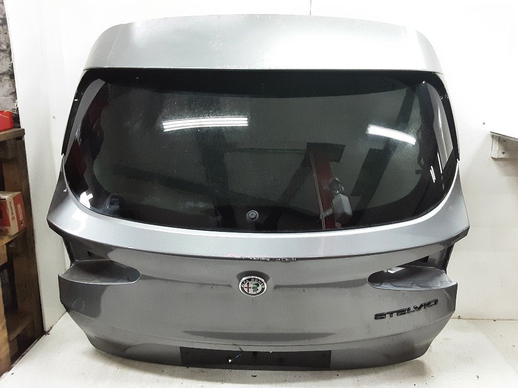 ACHTERKLEP Alfa Romeo Stelvio (949) (12-2016/12-2019), Gebruikt, Achterklep, Mevr. I. Hauben, Alfa Romeo