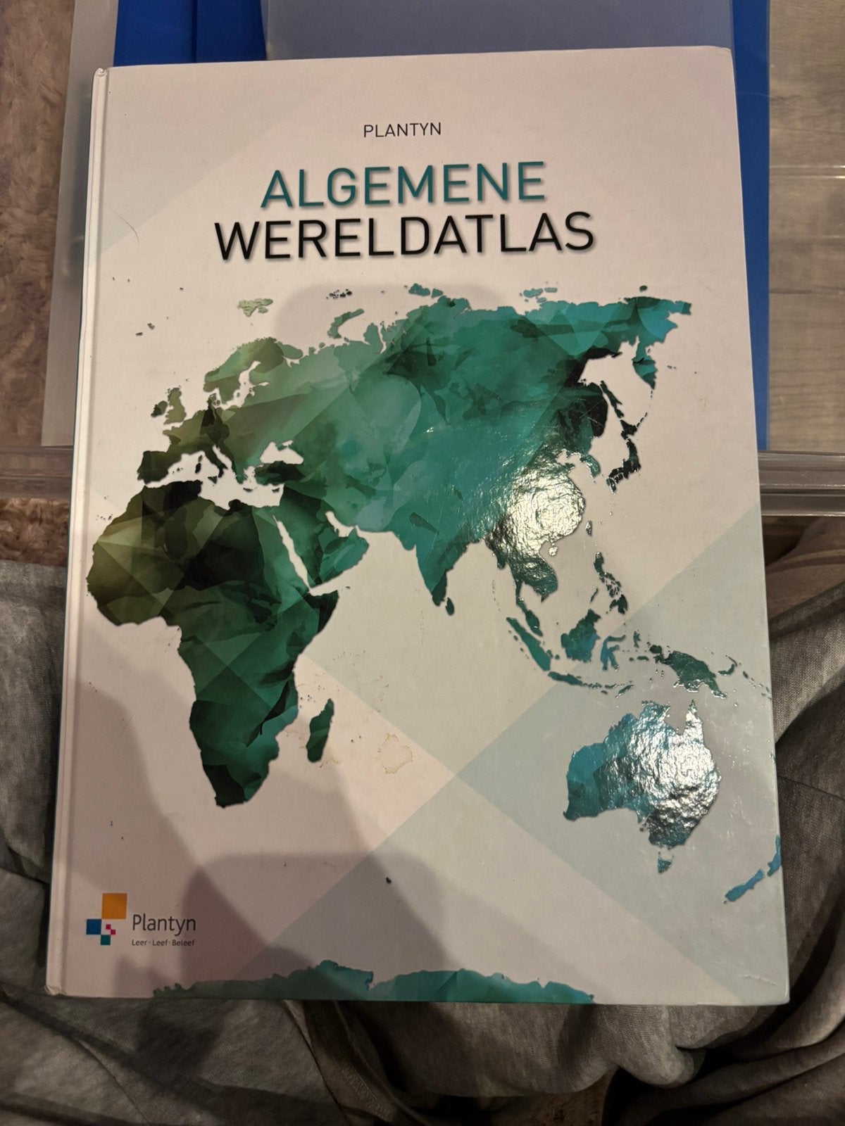 Algemene wereldatlas editie 2017, Ophalen, Zo goed als nieuw