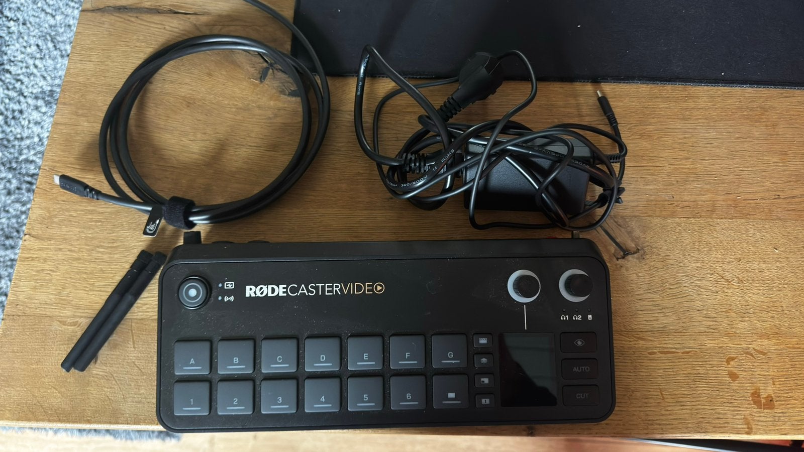 Rode Rodecaster Video, Audio, Tv en Foto, Ophalen of Verzenden, Zo goed als nieuw, Video