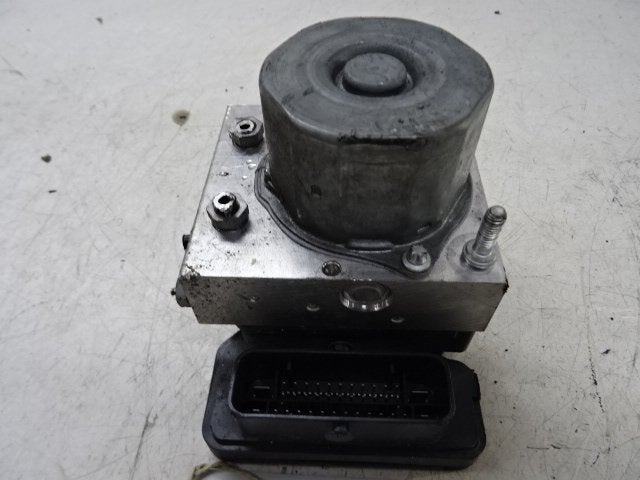 BLOC ABS (FREINS ANTI-BLOCAGE) CLA (117.3) (A0004313700), Mercedes-Benz, Mevr. I. Hauben, Utilisé, Rue de l'Espoir 34 34
4030  GRIVEGNÉE, BE