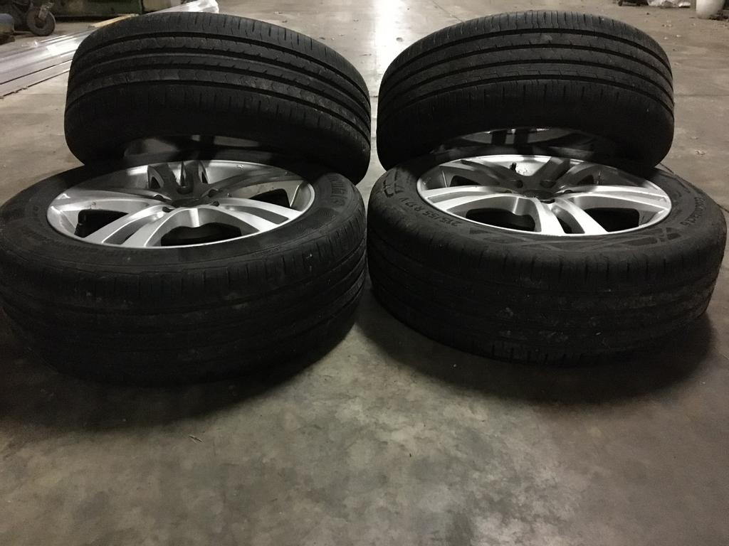 4 jantes 17”  avec pneus Toyota Avensis, Auris, Yaris,, Autos : Pièces & Accessoires, Pneus et Jantes, 215 mm, Véhicule de tourisme