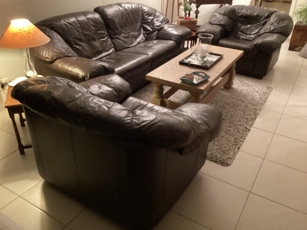 Leren salon, Ophalen, Leer