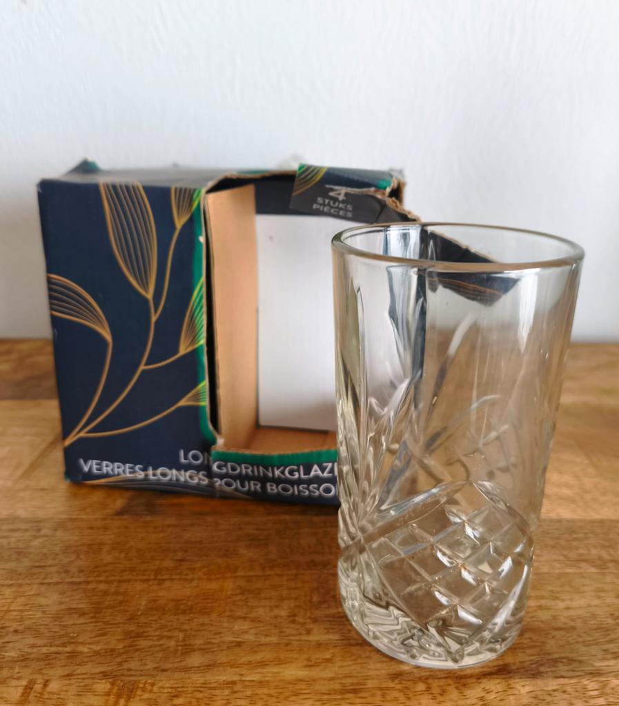 Set van 4 drinkglazen, Verzamelen, Glas en Drinkglazen, Ophalen