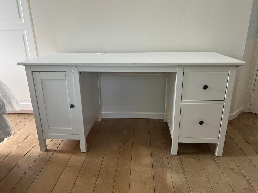 IKEA Hemnes Wit (met eventueel LED strip), Huis en Inrichting, Bureaus, Gebruikt, IKEA, Natuurlijk, Hout, Wit, Kabelgoot, Met lades