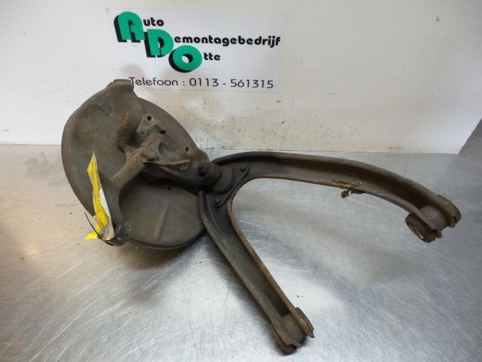 Fusee rechts-voor van een Mercedes 200 - 500, Gebruikt, -, Ophalen of Verzenden, -