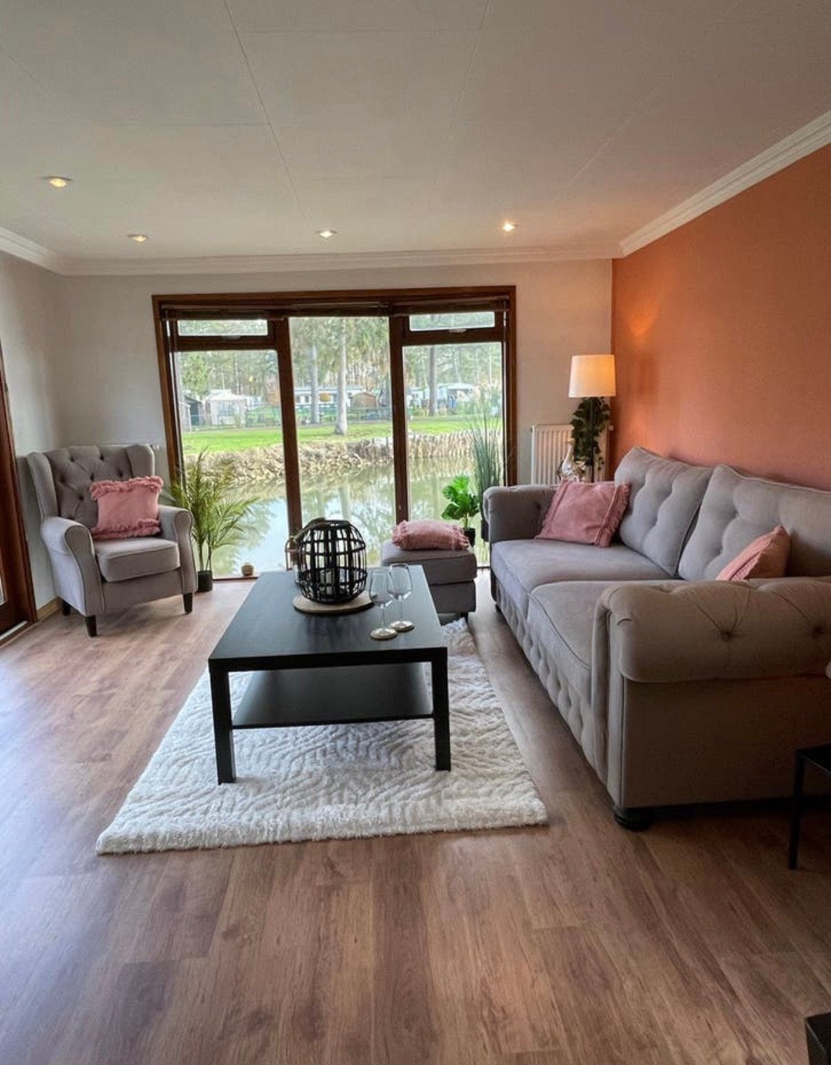 Magnifique chalet situé au bord de l'eau., Immo, Résidences secondaires à vendre