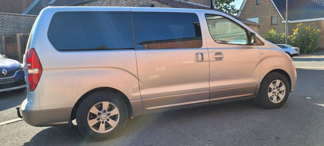 Hyundai H-1 5 Zitplaatsen/lichte vracht, Argent ou Gris, Achat, Entreprise, Boîte manuelle