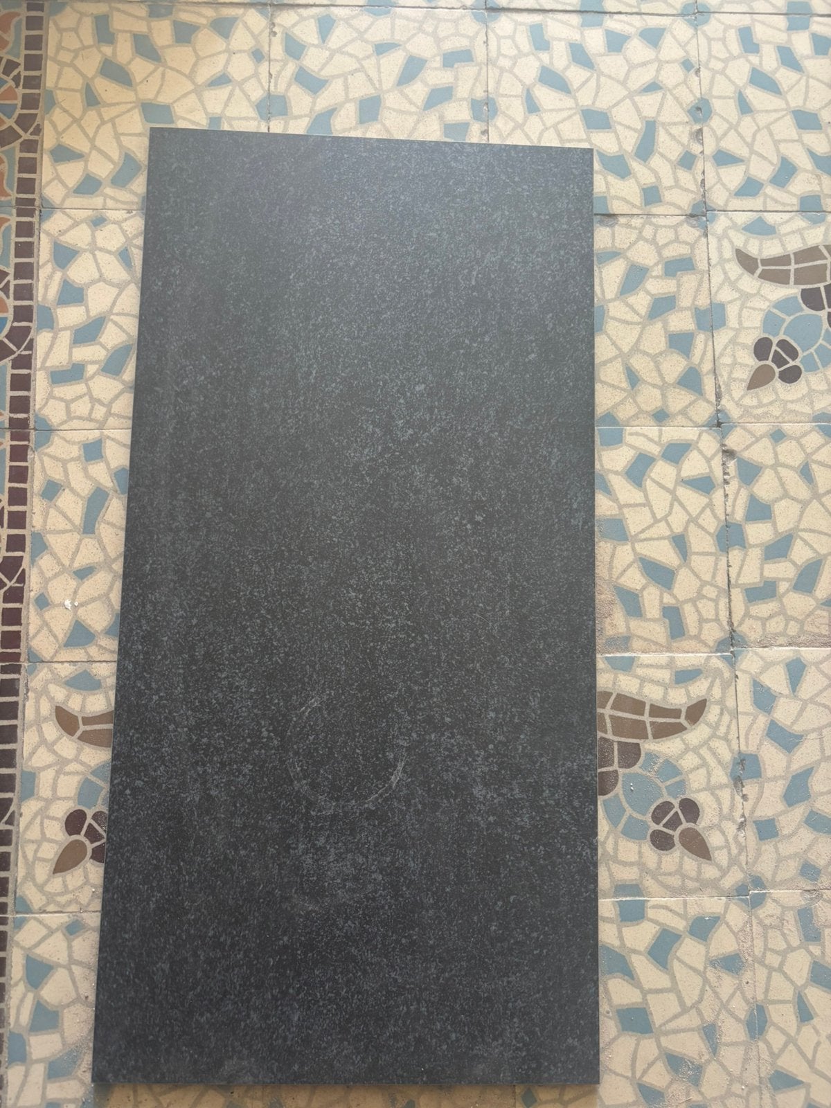 Carrelage effet pierre gris, Enlèvement, Comme neuf