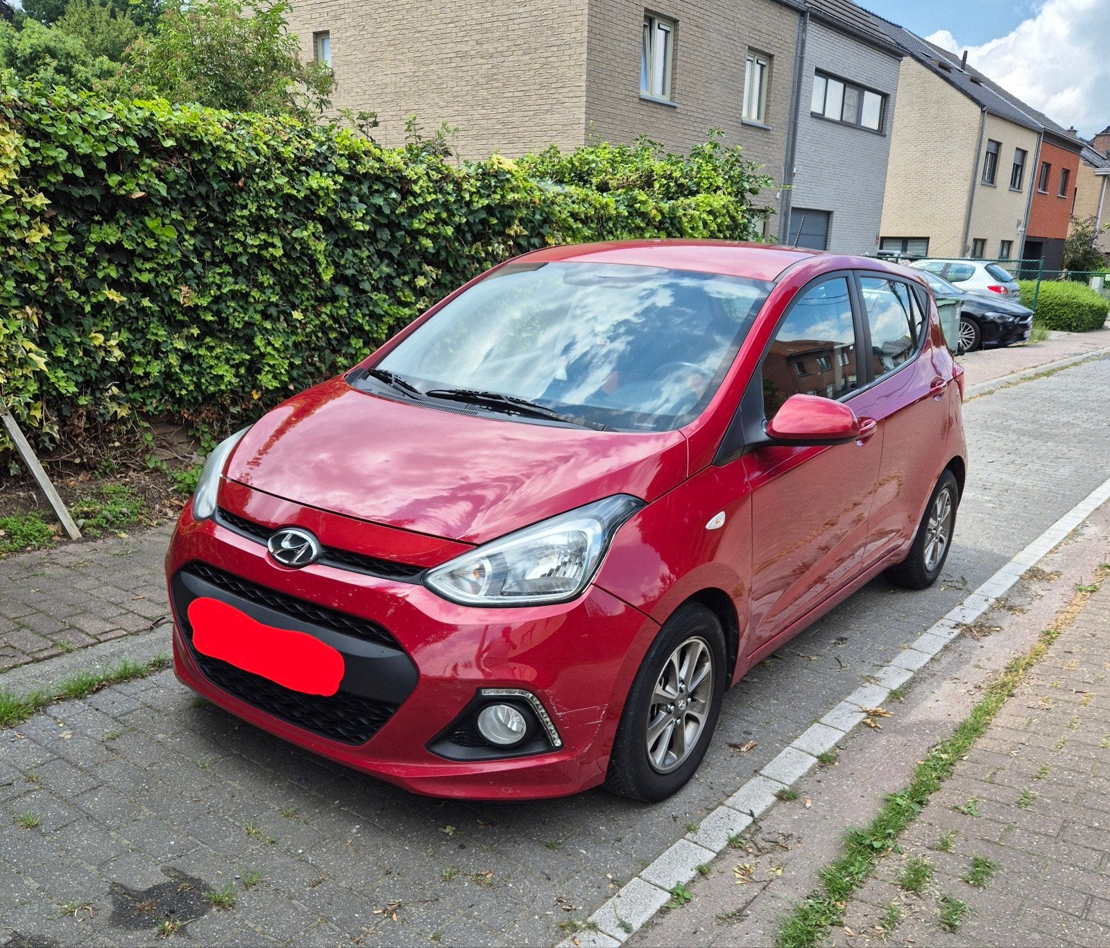 Hyundai i10 • 2015 • 145.000 km • 1.2 essence • ..., Autos, Rouge, Euro 5, Achat, Boîte manuelle