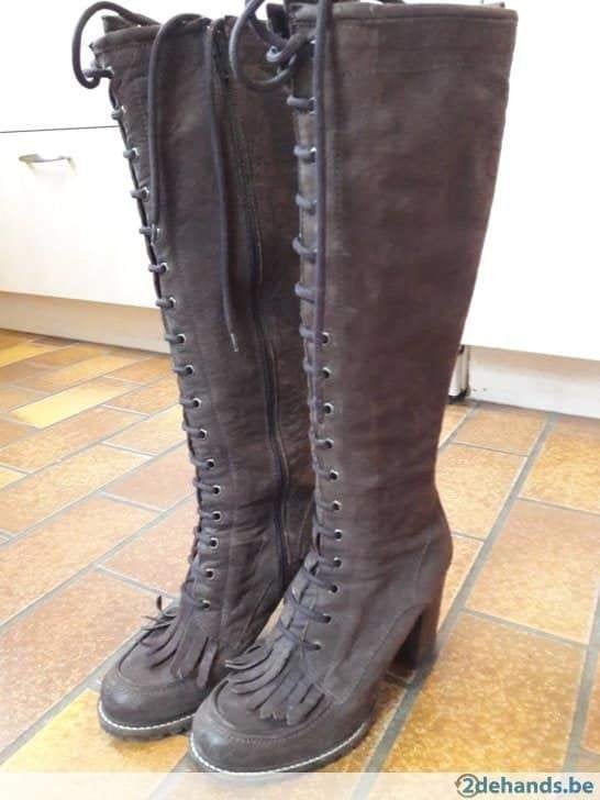 Bottes hautes en cuir Sacha, taille 39, comme neuves, Enlèvement ou Envoi, Chaussures à haut talons, Comme neuf, Brun