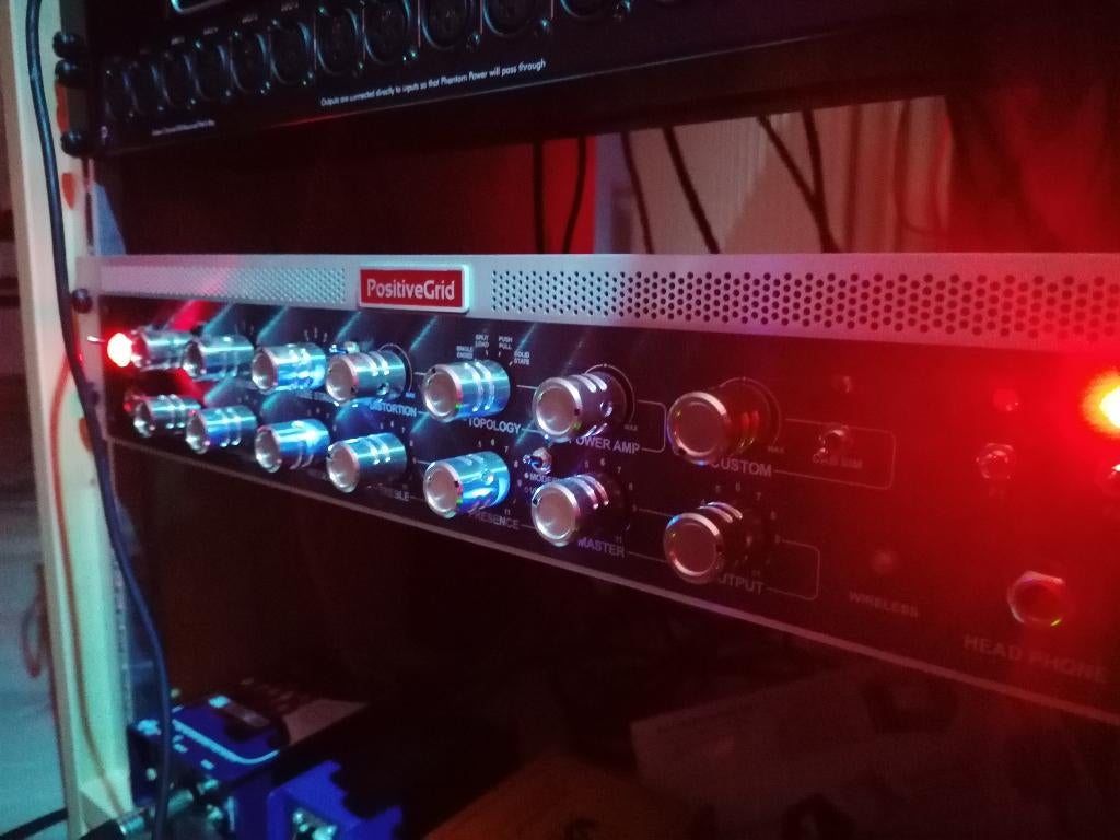 Positive Grid Bias RACK processor (powered 600Watt), Muziek en Instrumenten, Ophalen, Zo goed als nieuw, Gitaar, 100 watt of meer