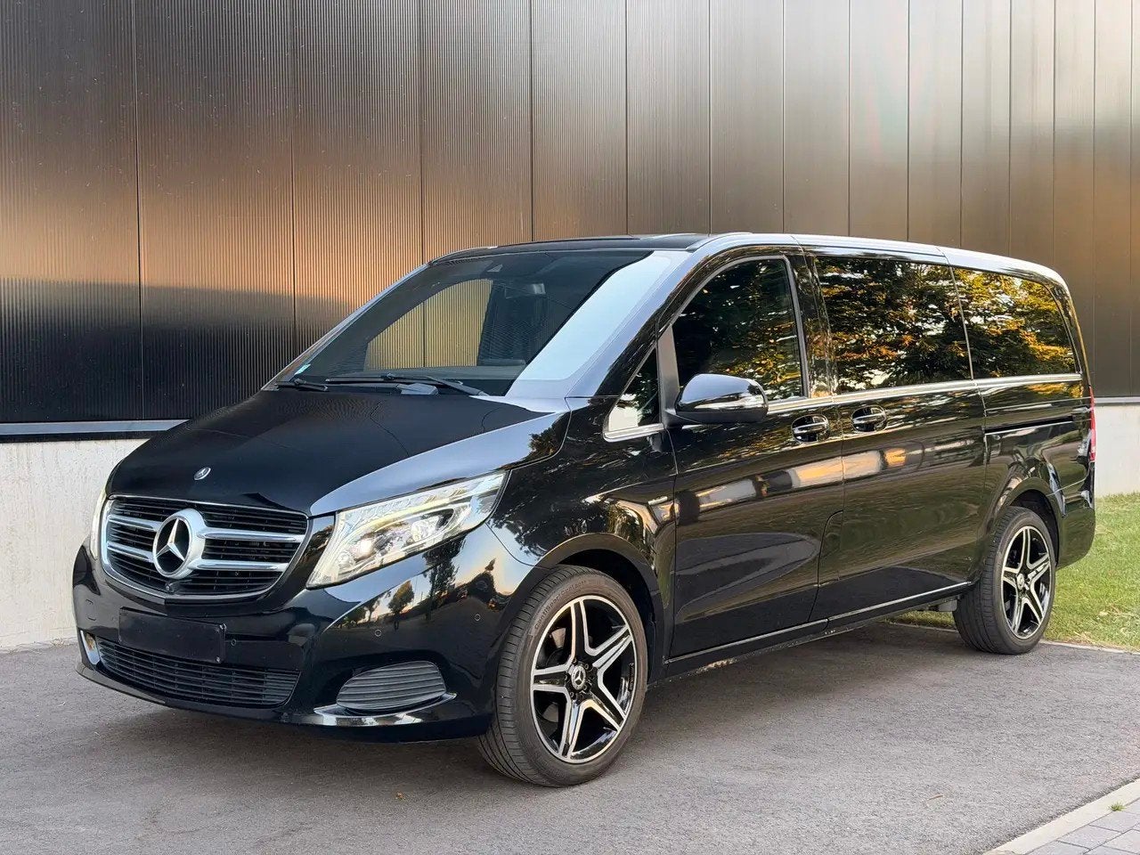 MB V220d Avantgarde Full Opt | Lichte Vracht | 360 | AMG, Auto's, Mercedes-Benz, Automaat, Monovolume, Euro 6, Zwart
