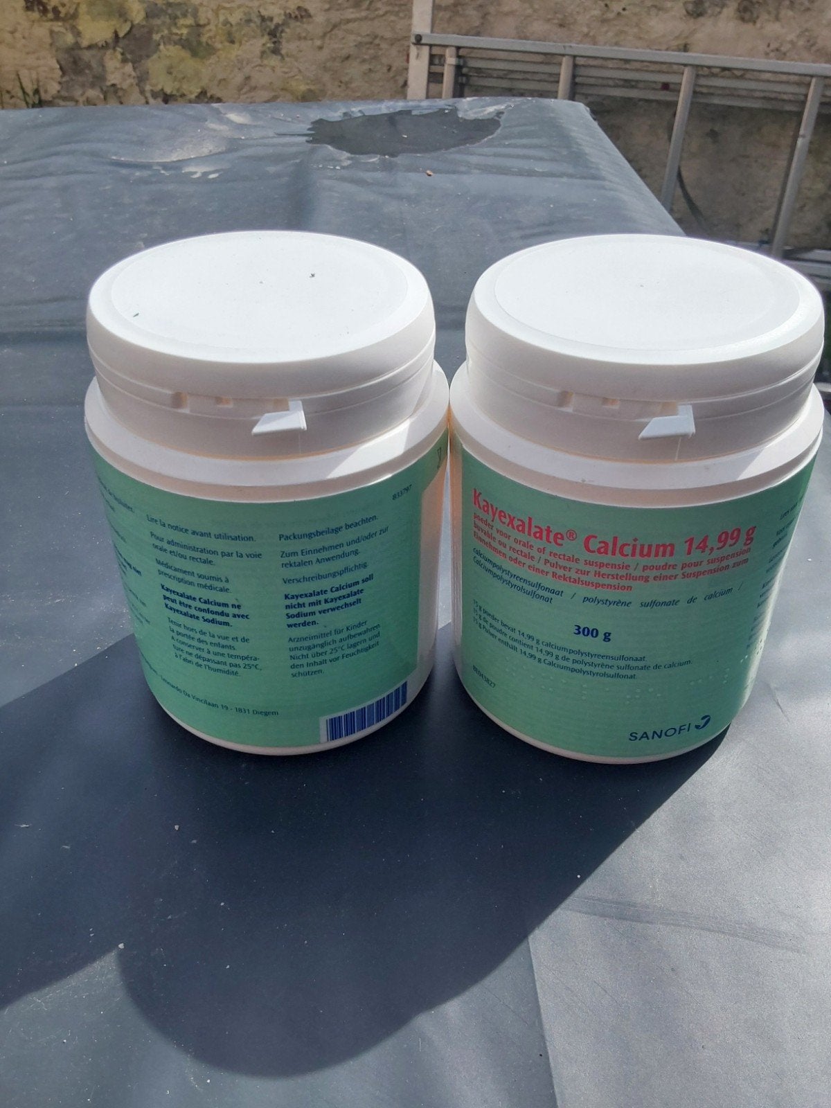 A VENDRE 2 POTS NOUVEAU FERMÉ  POUDRE **CALCIUM **, Enlèvement, Neuf