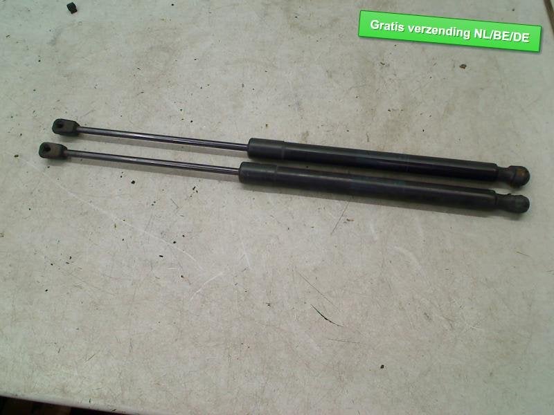 GASDRUKVEER set Audi SQ5 (8RB) (8r0827552a), Info@audi.de, Audi, Audi AG, Gebruikt