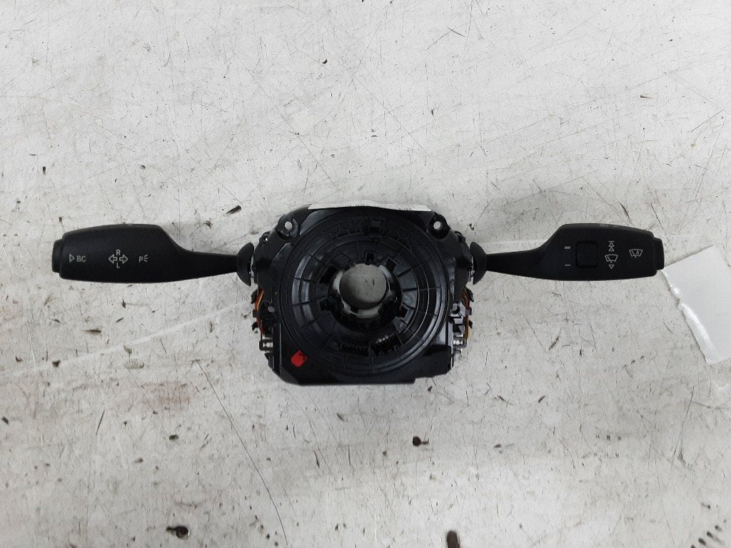SCHAKELAAR BMW 5 serie (F10) (01-2009/10-2016) (9214960), Gebruikt, Mevr. I. Hauben, BMW, Rue de l'Espoir 34 34
4030  GRIVEGNÉE, BE