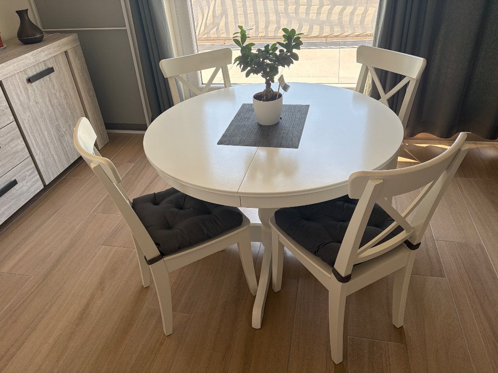 Ronde tafel openklapbaar met 4 stoelen incl stoelkussens, Ophalen, Zo goed als nieuw, Rond