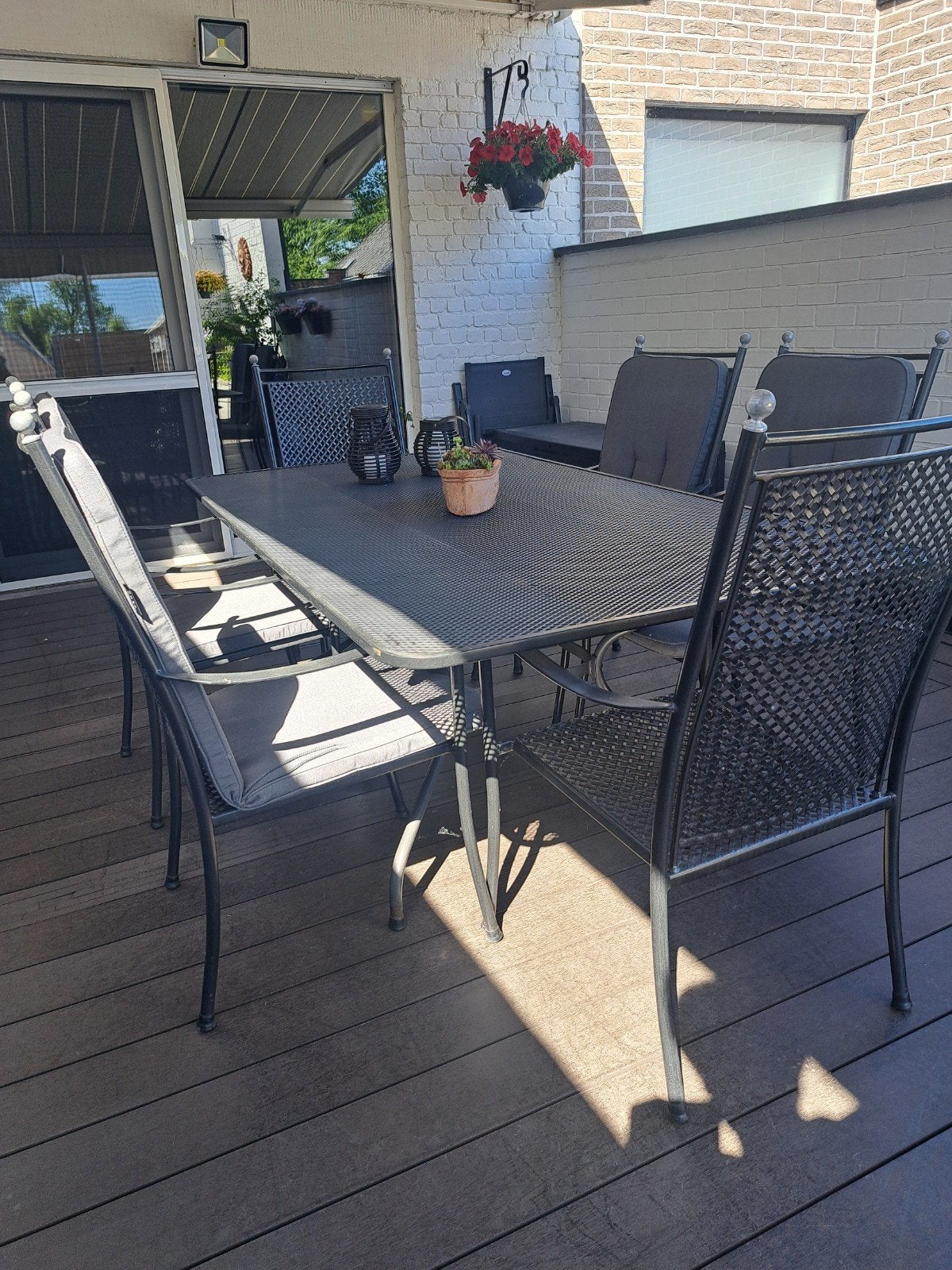 Belle table de jardin avec 6 chaises et 6 (encore neuves) de, Chaise, Salons de jardin, Enlèvement, Utilisé